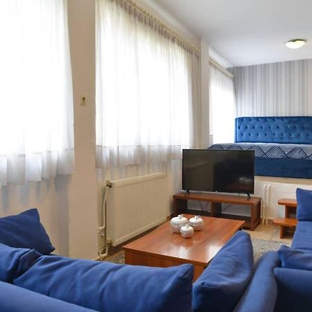 A Modern Bright Studio In The Center Of Kastoria Exterior foto