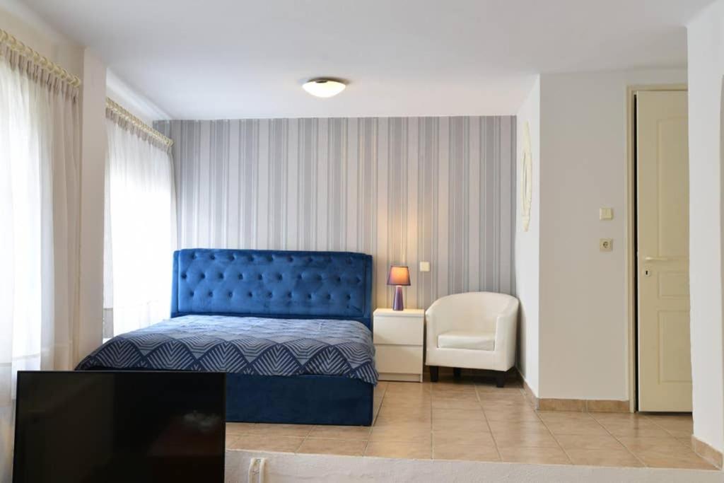 A Modern Bright Studio In The Center Of Kastoria Exterior foto